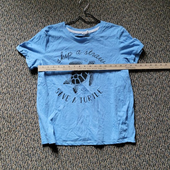 Blue Skip a Straw, Save a Turtle  Graphic Tee by Join the Revolution Size Medium - Picture 11 of 12